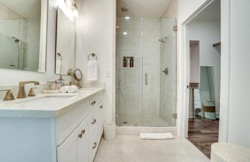 Sunny Day - Walk to beach- community pool! - Foto 18