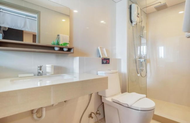 Locals Sathorn Siamese Nang Linchee - Foto 37