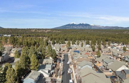 NEW! 5BR Family Retreat with Game Room, AC, Near Downtown Flagstaff & NAU - Foto 24