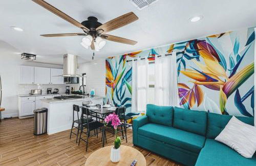 Phoenix Retreat - 2 Bedroom Home with King-Size Bed - 3 Smart TVs - 10 min from Airp - Unit A - Foto 4