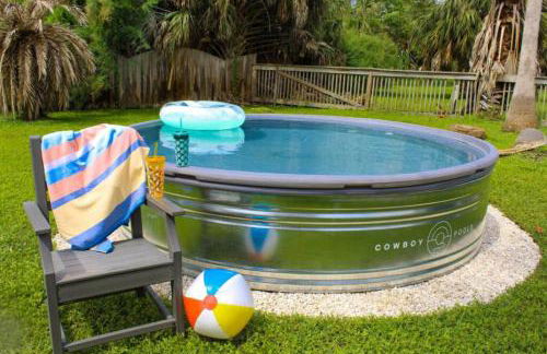 Texas vacation home with huge yard and pool, close to beach - Foto 8