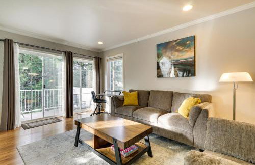 Lake Oswego Home with Deck 9 Mi to Downtown Portland - Foto 4