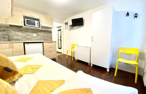 Luna's Cozy Apartment, skiin skiout in centre - Foto 7