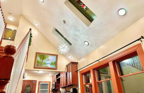 Chic Chalet River Views & Access - Foto 28