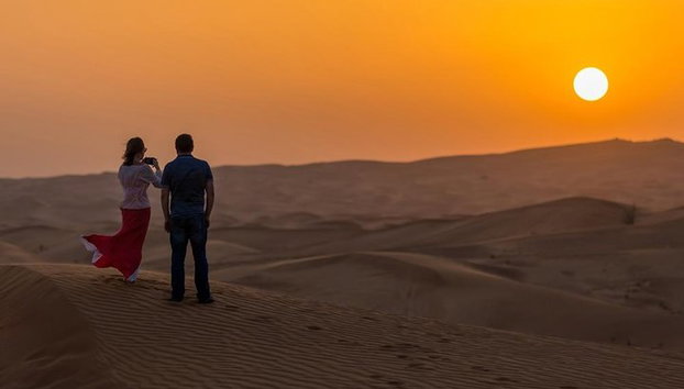 Cena romántica privada en el desierto de Abu Dhabi con cena de barbacoa caliente - Foto 5
