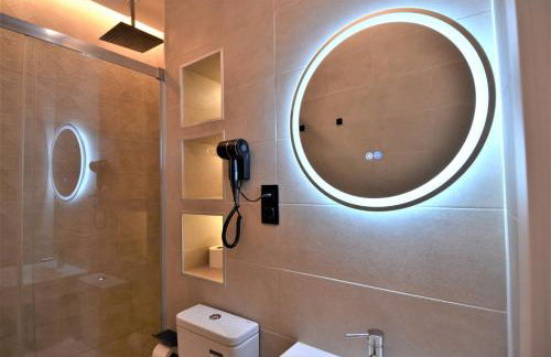 BIBLIOTECA DE LUJO EN EL CENTRO HISTORICO DE MÁLAGa - Photo 11