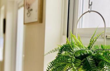 Sun Set House With Hot Tub - Photo 11