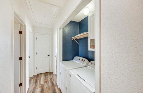 Van Vacation Retreat with Private 300-Acre Lake! - Photo 23