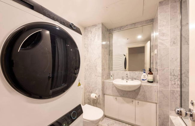 Spacious 3-bed Unit in Melbourne CBD w/ Pool & Gym - Foto 9