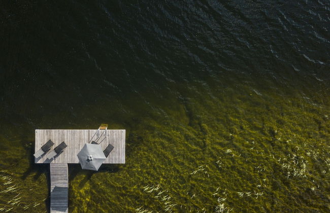 The Lake. Unique Waterfront Villa - Photo 58