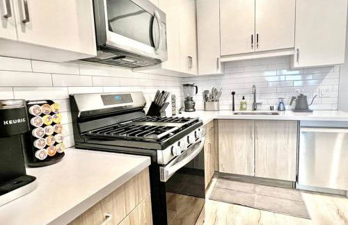 NEW One Bedroom Penthouse, Silver Lake + Parking! - Foto 13