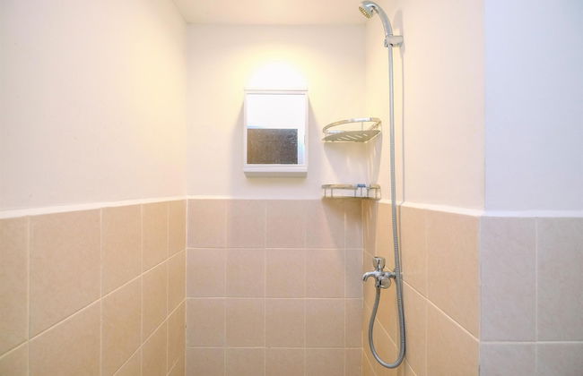 Modern Look 2BR at 28th Floor Podomoro Golf View Apartment - Photo 18