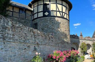 Skyline Appartement mit Pool and Netflix - Foto 32