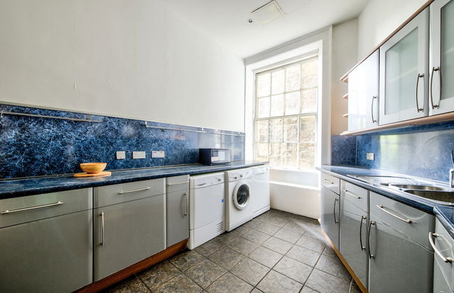 Alva - City Centre Apartment - Photo 10