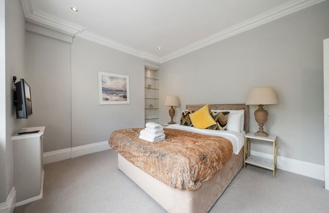 The Knightsbridge Residences - Photo 16