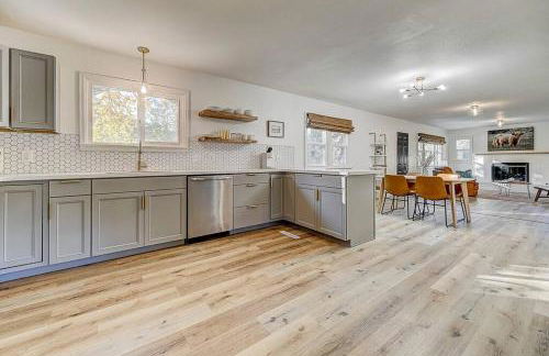 Large Pet-Friendly Sleeps 10 Near Palmer Park - Foto 18