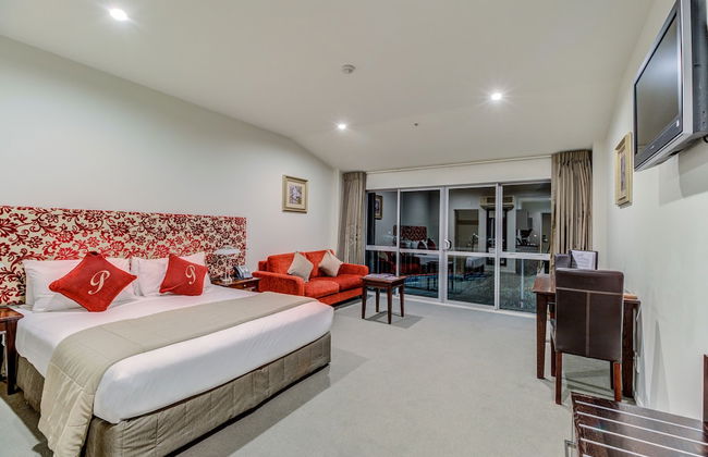 Parkview On Hagley - Photo 8