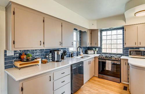 Home with Spacious Yard, 3 Mi to Dtwn Des Moines! - Foto 10