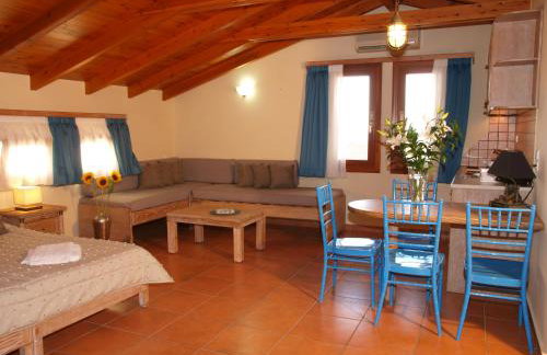 Mylos Hotel Apartments - Photo 20