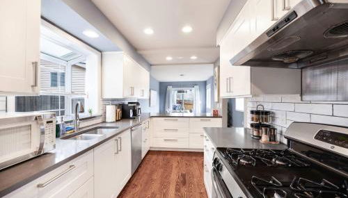 Stylish 3BR Home EV Outlet Near Light Rail - Foto 3