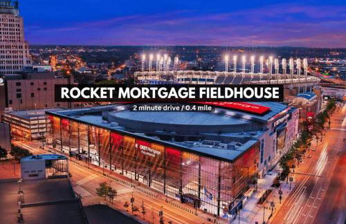 14th Floor Lux Downtown Condo w/ LAKE VIEWS & Gym - Photo 53