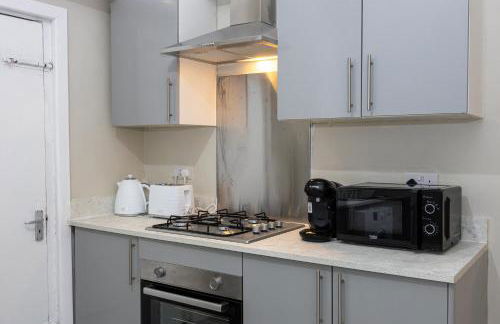 Modern 3BR House in Manchester, Ideal for Families, Sleeps 7 - Foto 15