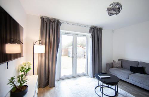 Stylish 2 Bedroom House - Village Location - Foto 12