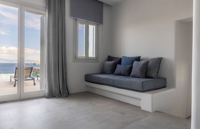 Poseidon of Paros - Photo 47