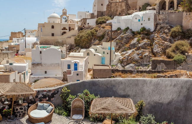 Rock Villas - Emporio | Pool, Jacuzzi, Castle View - Foto 32