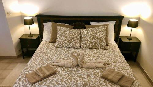 Ulysse, Appartement Spacieux au Centre Historique d'Uzès en rez-de-chaussée avec extérieur, proche parking des Marroniers - Foto 4