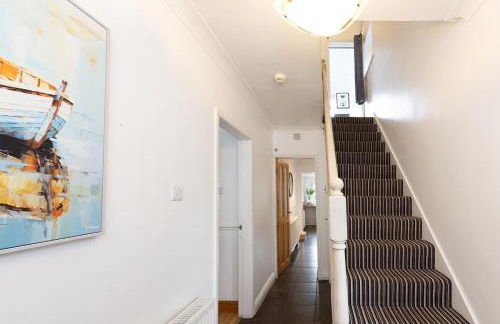 Wivelsfield Retreat- Modern & Spacious Home - Foto 2