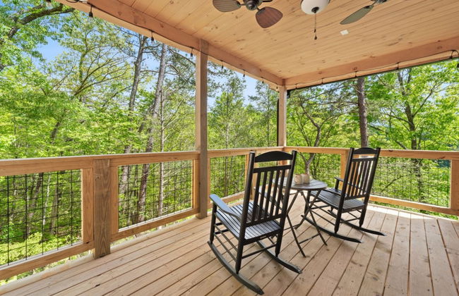 Romantic Cabin Retreat By Ghosal Luxury Lodging - Photo 44