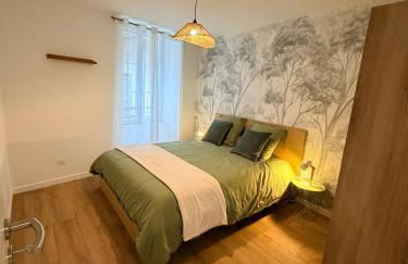 Le salon des voyageurs - Au Cœur de DOLE - Parking GRATUIT à proximité - Foto 6