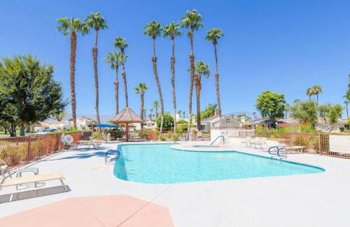 Desert Breezes Resort 1 Bedroom Suite with Resort Access - Foto 4