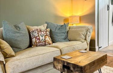 CosyCottage, Log Fire&Garden - Foto 3