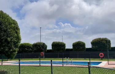 Fabuloso Bajo con Jardines - Foto 40