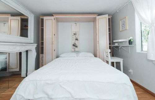 Modern & Airy Silver Lake 2bedroom 2 bath Front House - Photo 38