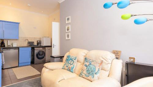 Annexe with Courtyard & Hot Tub Option - Foto 4