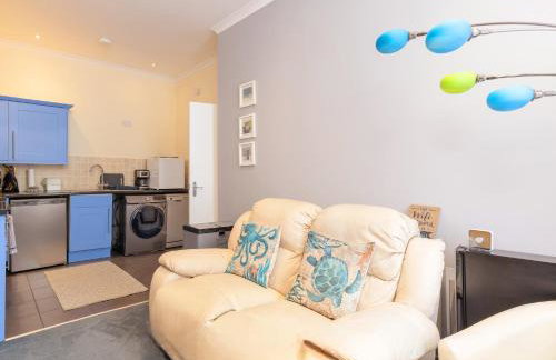 Annexe with Courtyard & Hot Tub Option - Foto 4