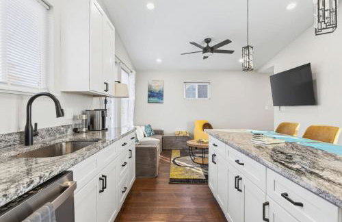 Cozy Comfort near Fountain Square- Downtown Indy - Photo 41