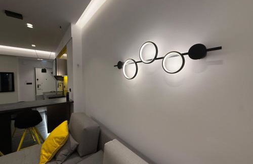 Studio 8 black & Yellow Urban Apartment City Center - Foto 30