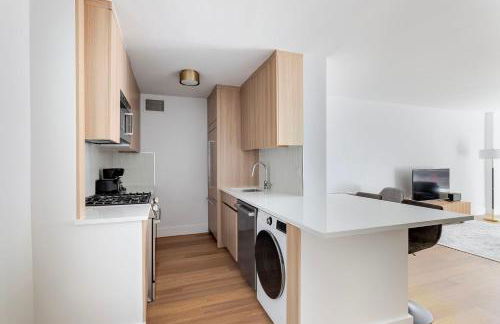 Blueground Yorkville pool nr Carl Schurz Park NYC-2094 - Foto 6