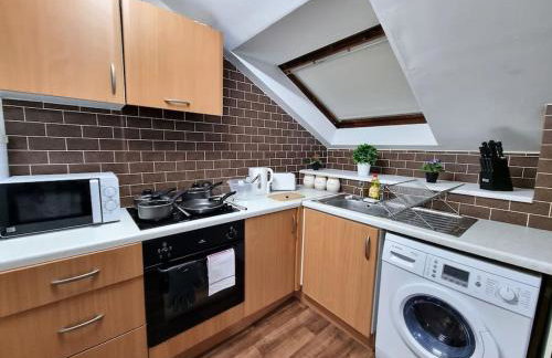 *F1*5GH* Setup for your most relaxed & amazing stay + Free Parking + Free Fast WiFi * - Foto 29