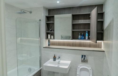 Luxury 2 Bed Penthouse with Stunning Views in Manchester City Centre - Foto 20