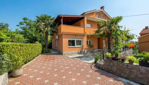 Apartment Flowers - Photo 2