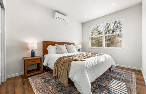 The Downtown Loft - Pet Friendly - NEW BUILD ADU - Foto 16