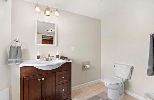 KING Penthouse Sleep8 4Bed 3BR 2BA Swepson Loft - Foto 37