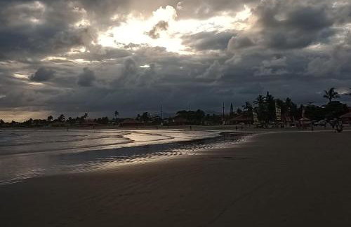 Vista para o mar e a poucos passos da praia - com Wi-Fi - Photo 40