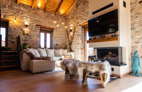 Chalet 1932 Boutique Mountain Chalet με Ιδιωτικό Hot Tub & Τζάκι - Photo 14