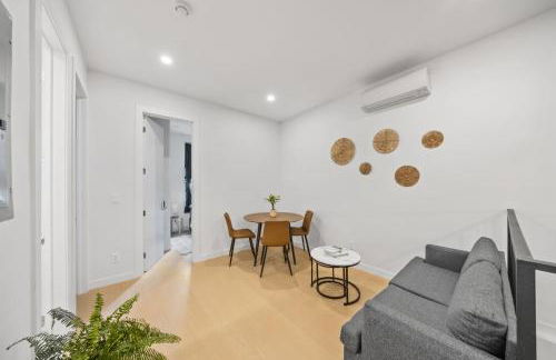 Private Room with Shared Bathroom at an Apartment by Times Square - Foto 5